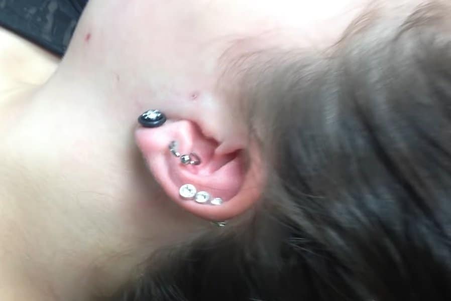 Anti-Tragus Piercing 