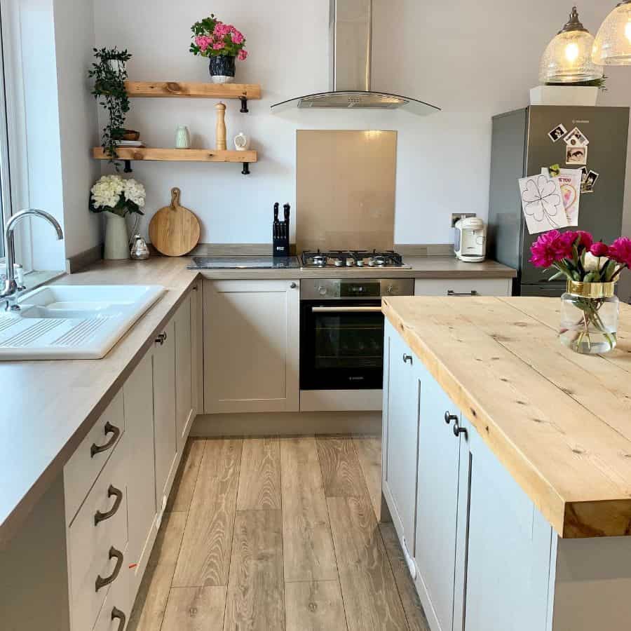 butcher block small kitchen island 