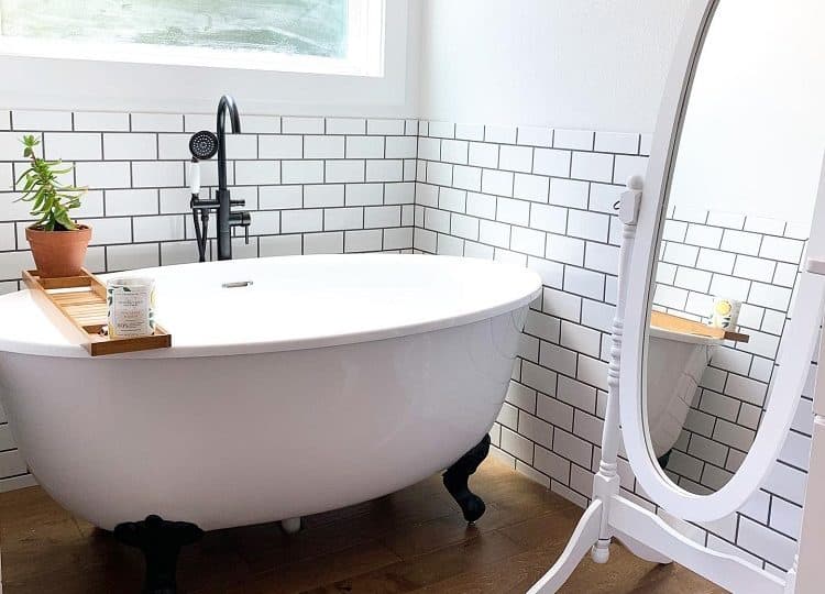 Farmhouse-Inspired Ideas for Your Bathroom