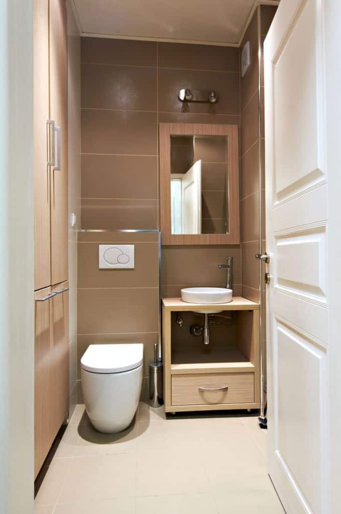 modern small powder room 