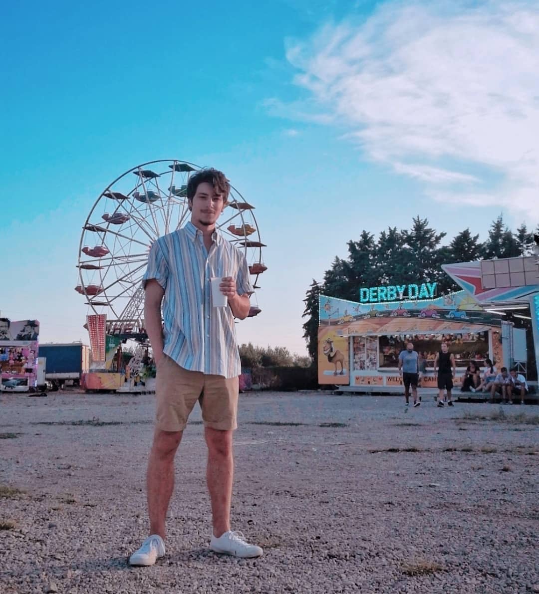 Flowy Top and Shorts Coachella Outfits Men -adessoste