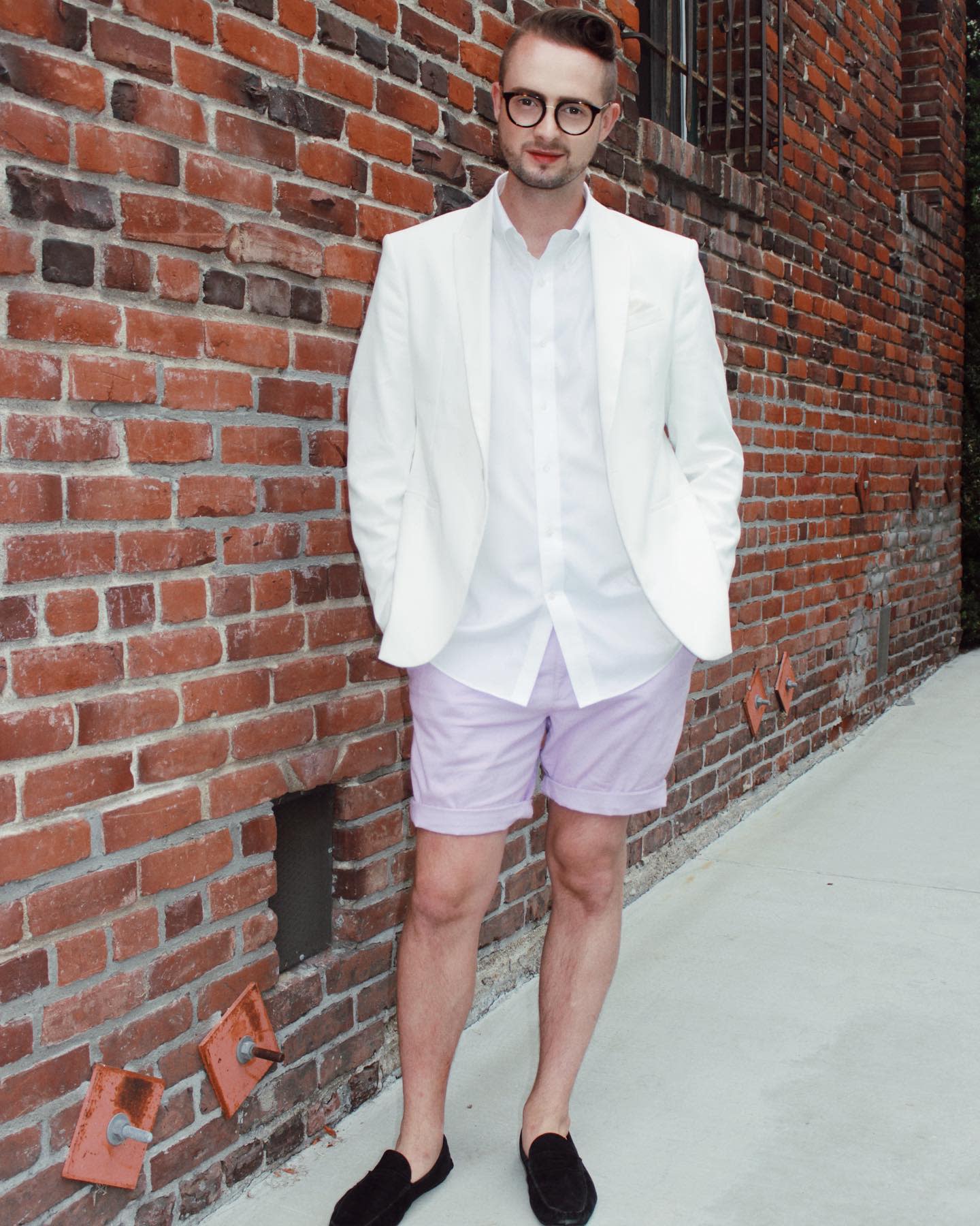 Flowy Top and Shorts Coachella Outfits Men -danbabic