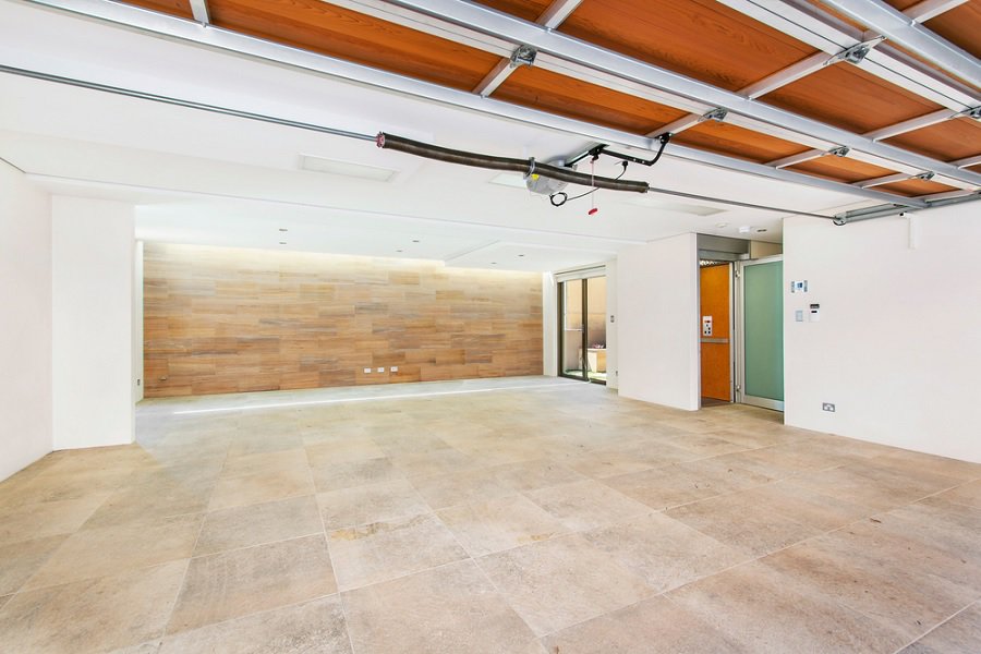 Top Garage Floor Tile Styles for a Modern and Durable Finish