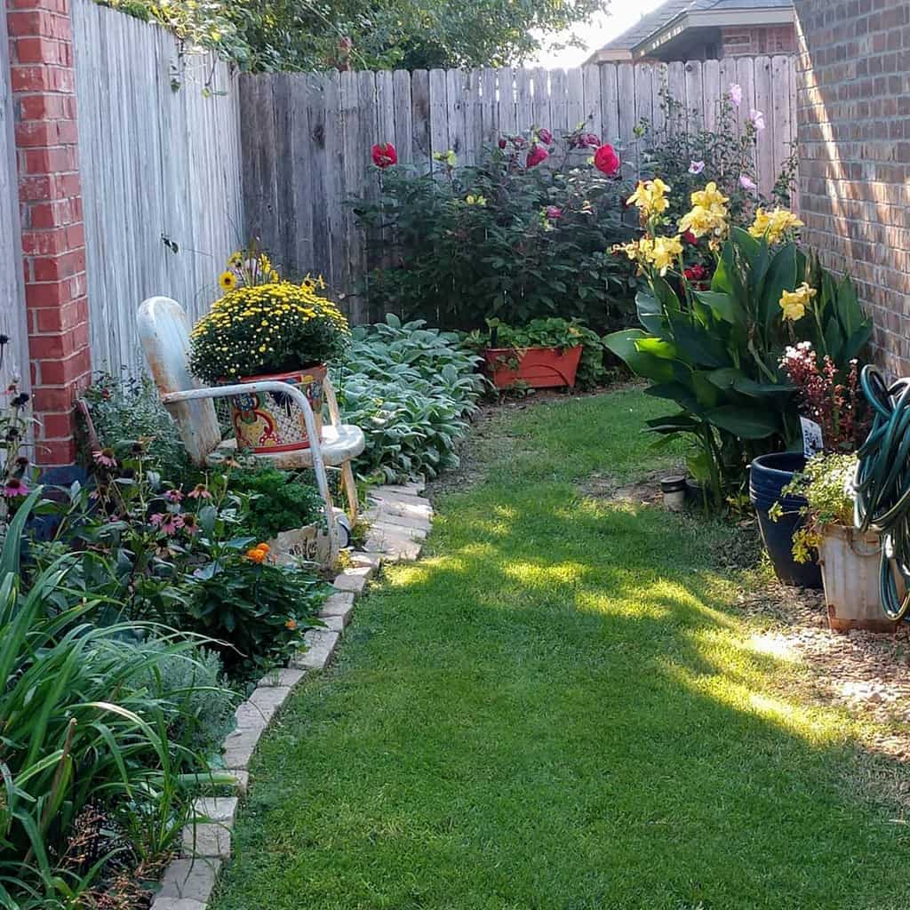 narrow garden small backyard