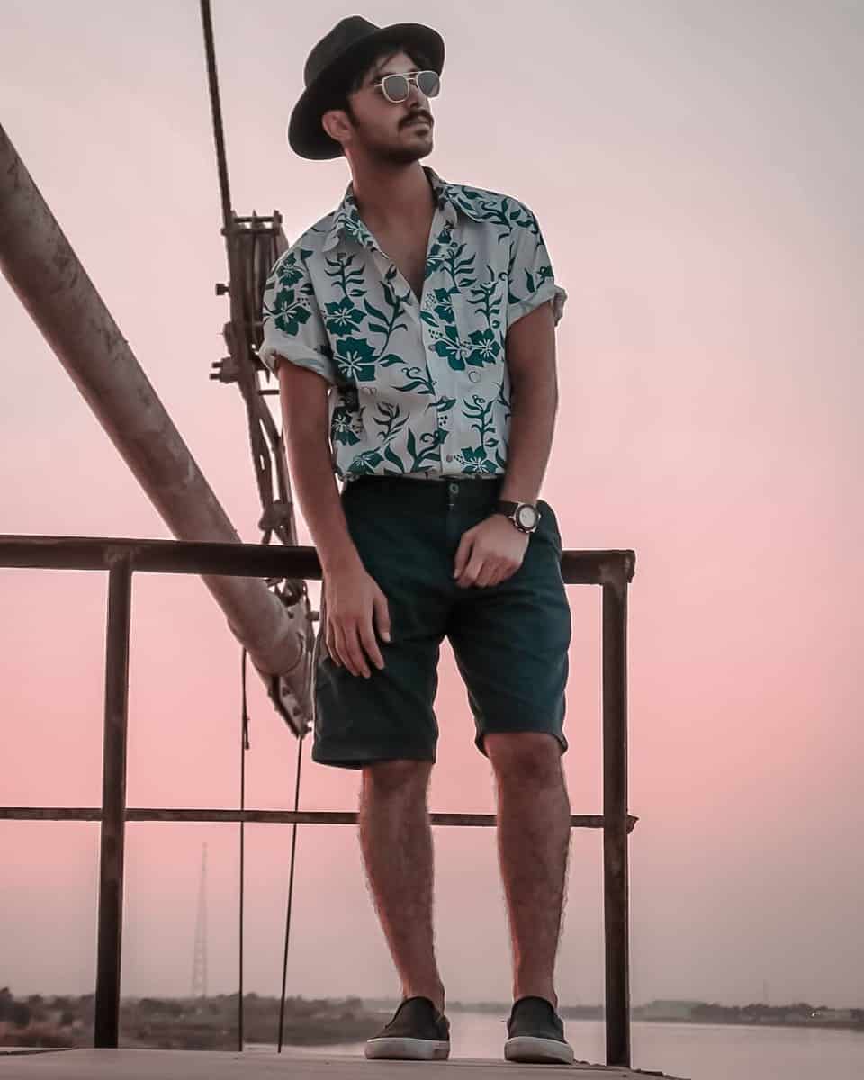 Hawaiian Shirts and Shorts Coachella Outfits Men -ahmed_bi