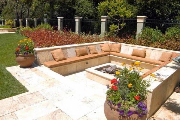 retaining wall bench 