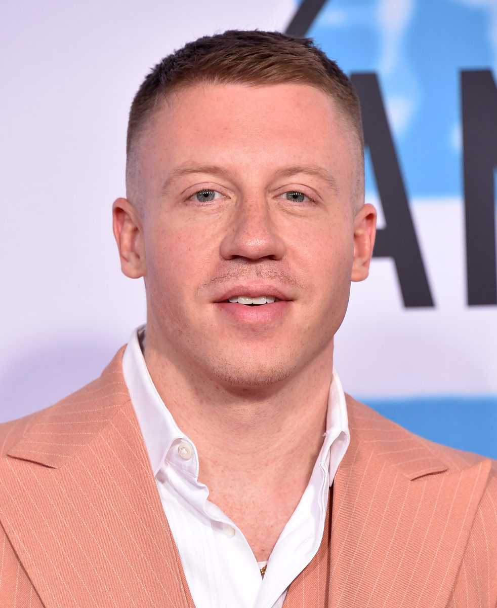 Los,Angeles,-,Nov,19:,Macklemore,Arrives,For,The,2017