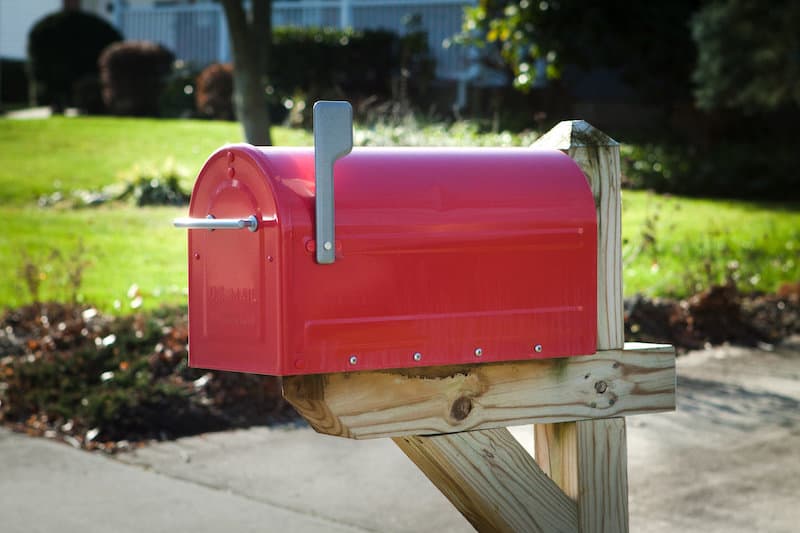 Creative and Inviting Landscaping Ideas for Your Mailbox