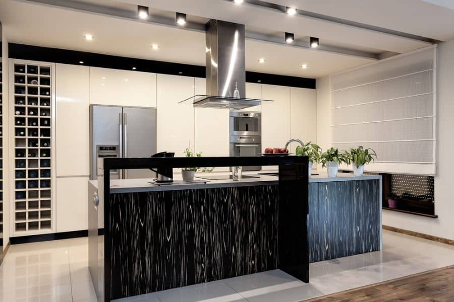 Classic Black and White Kitchen Ideas for a Timeless Contrast