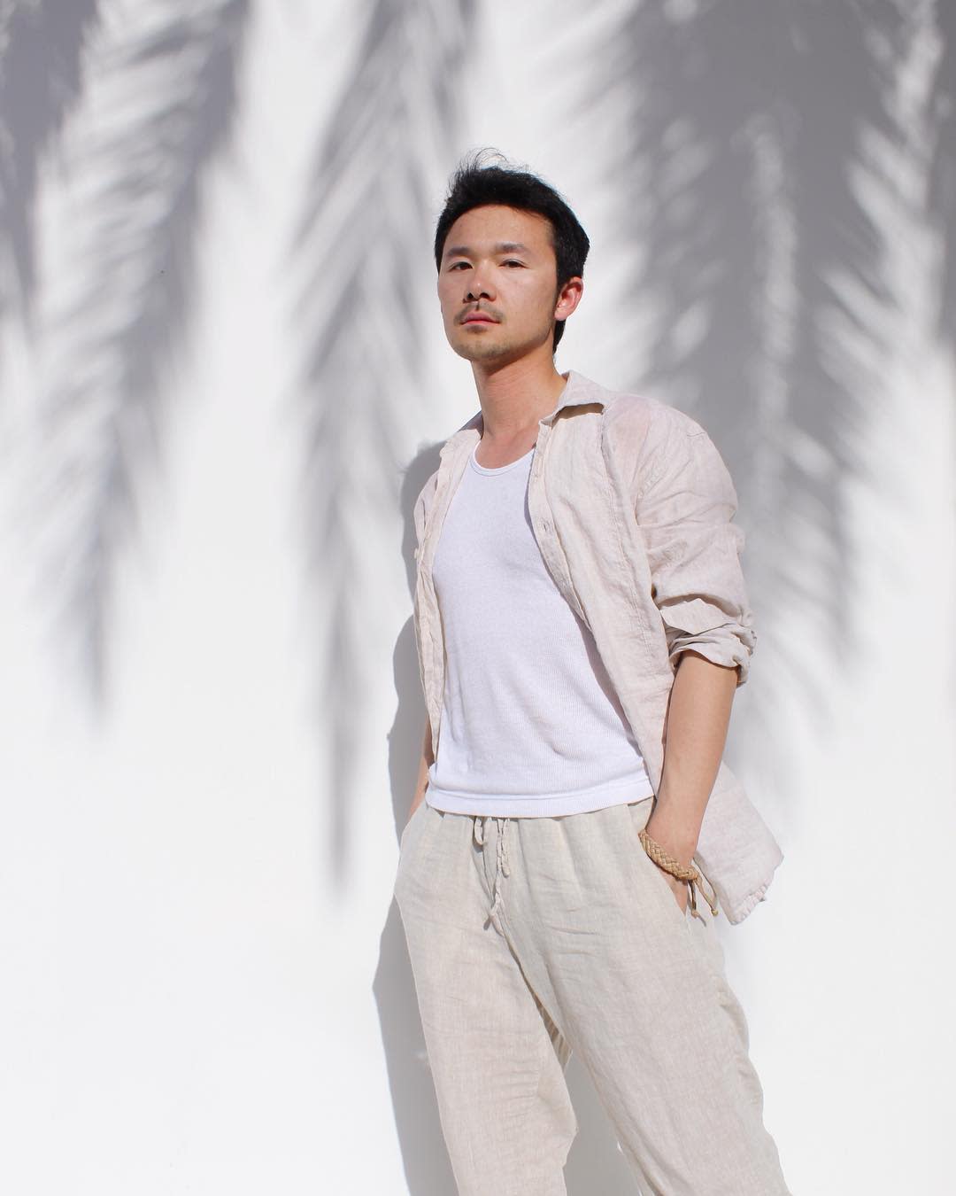 Open Shirt and Pants Coachella Outfits Men -la_hai