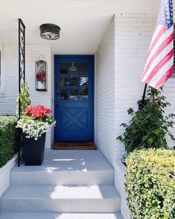 small-porch-front-door-image-3