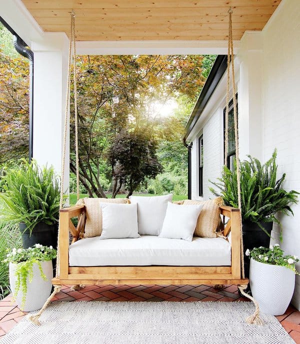 small-porch-porch-swing-image-3