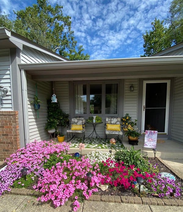 small-porch-seating-image-5