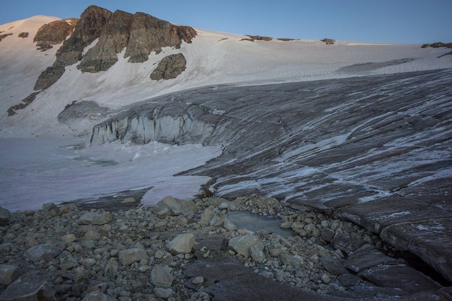 11 Strange and Creepy Things Found in Ice