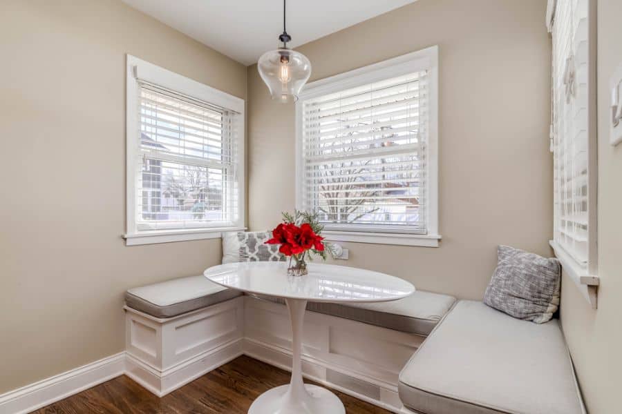 Banquette Seating Ideas for a Welcoming Dining Area