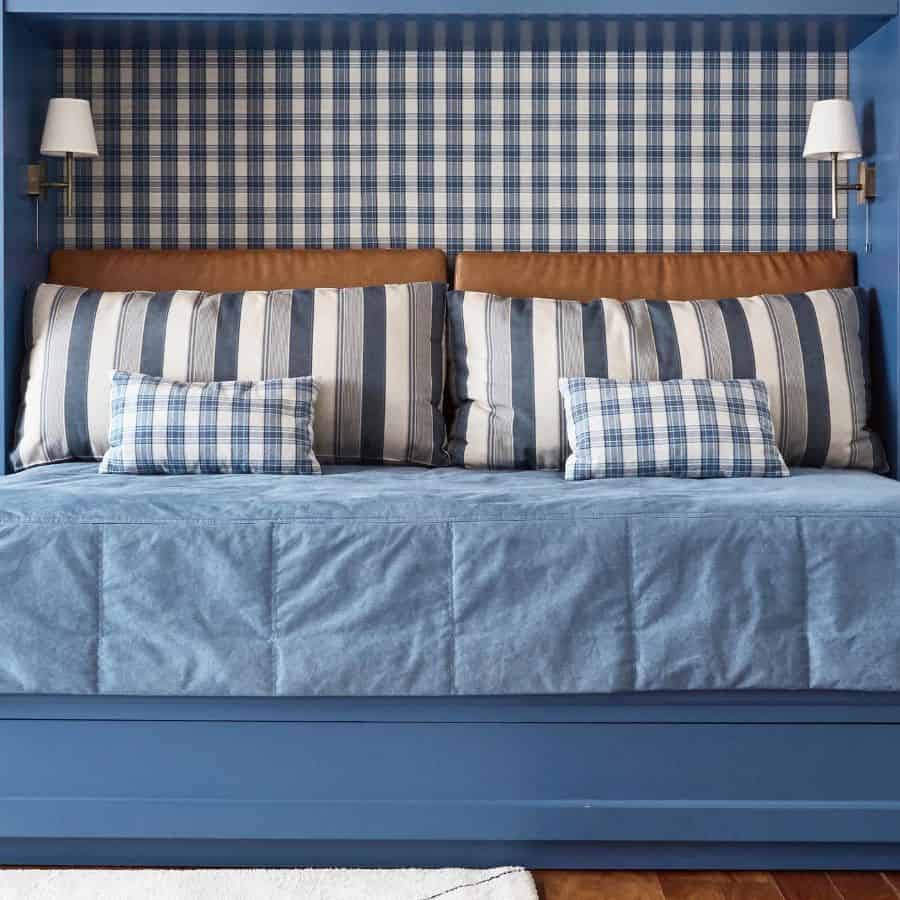 Calming and Stylish Blue Bedroom Decor Ideas